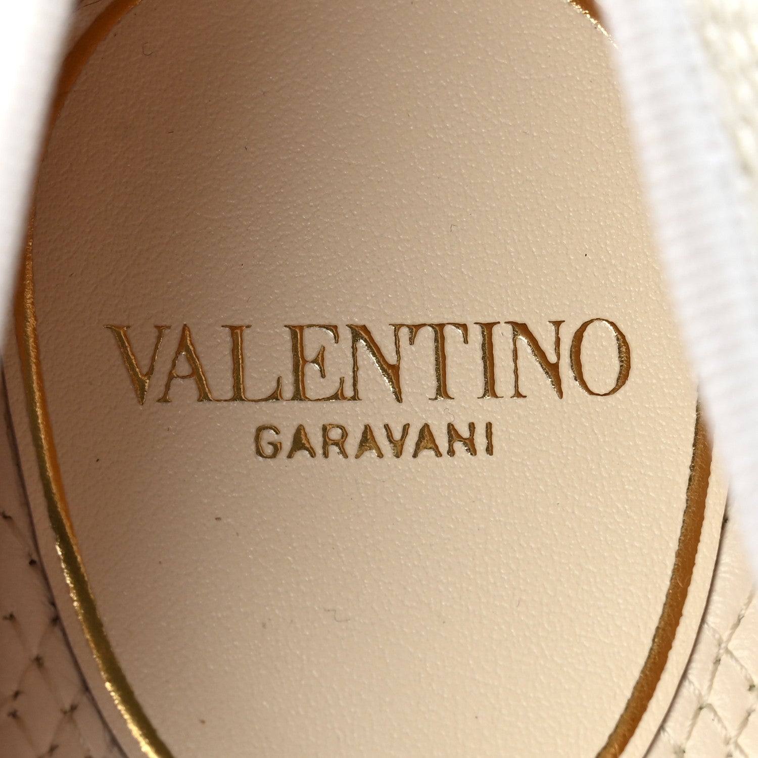 Valentino Garavani Nappa Quilted Bow Ballerina Flats 38.5 Ivory 8 of 10