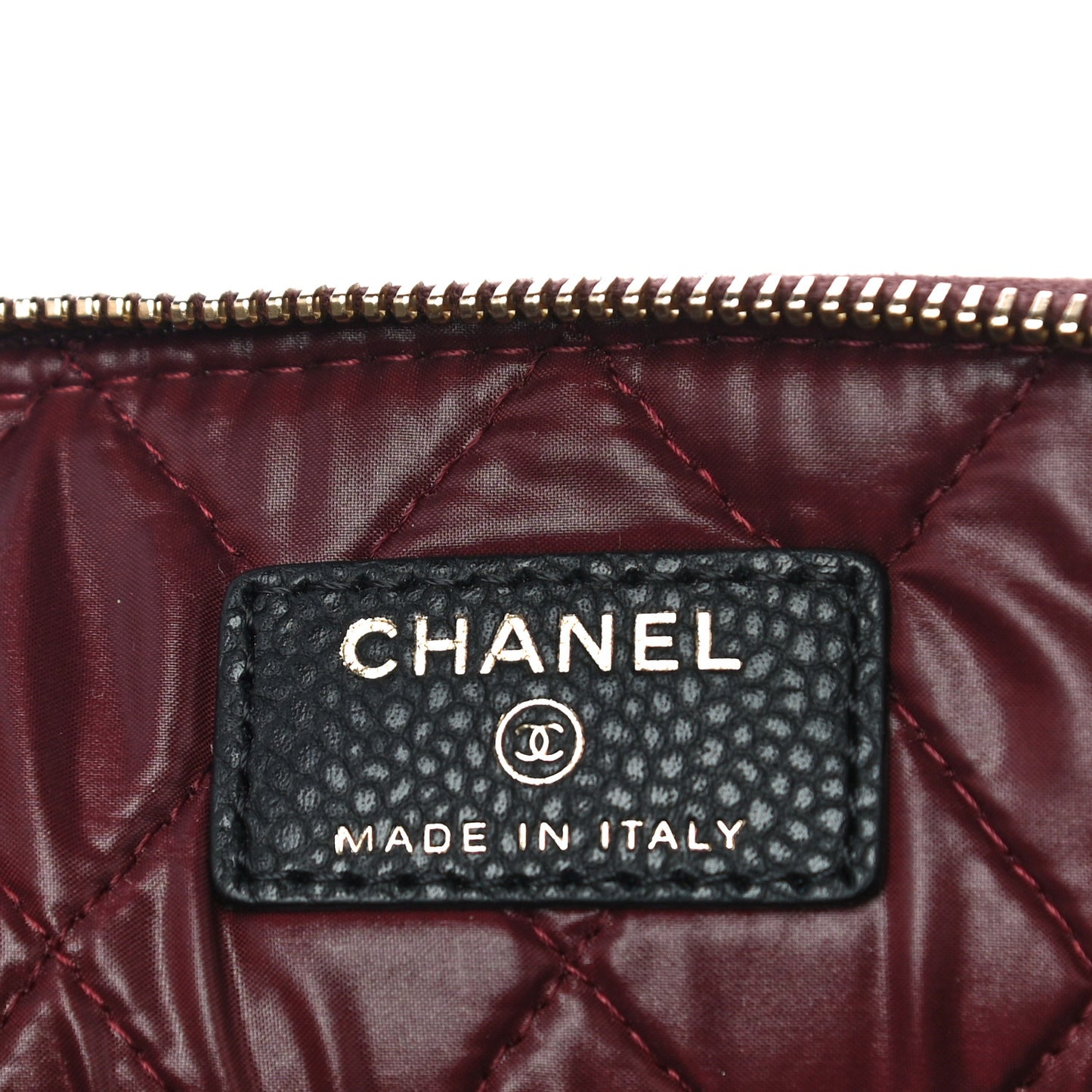 Caviar Quilted Medium Cosmetic Case Black