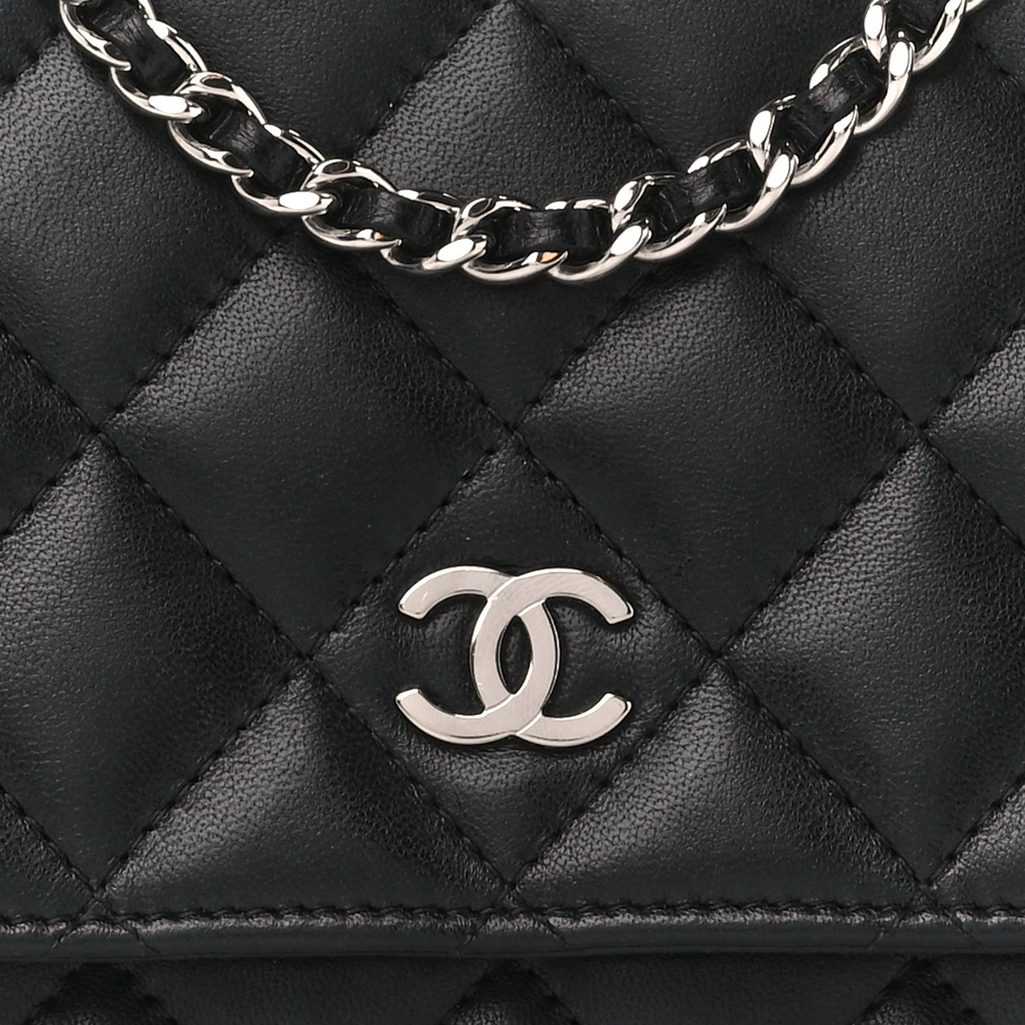 Lambskin Quilted Wallet On Chain WOC Black