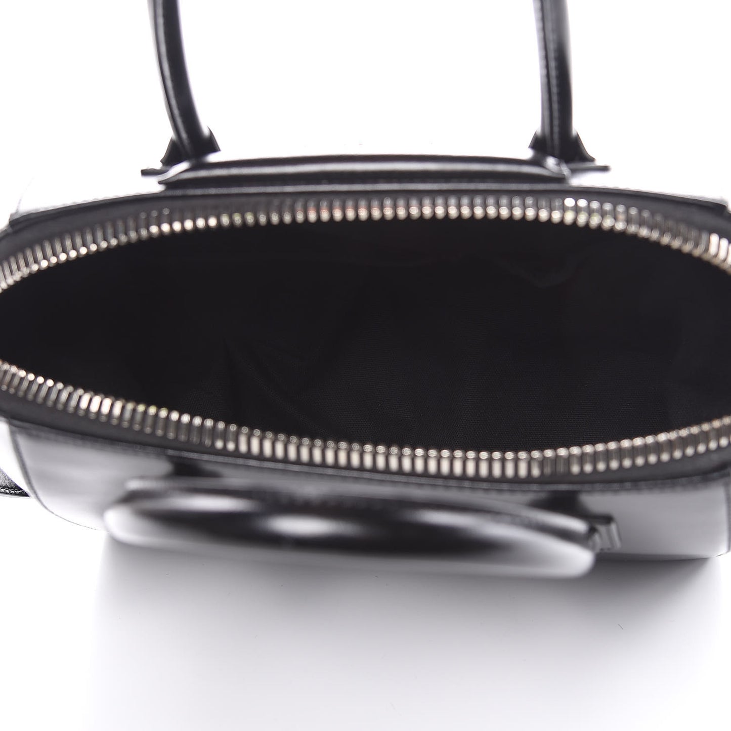 Shiny Lord Calfskin Small Antigona Black