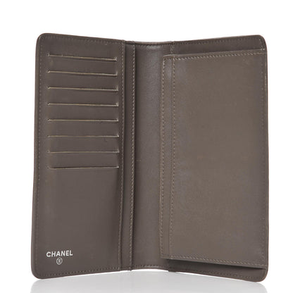 Chanel Caviar Timeless CC Yen Wallet Grey 3 of 14