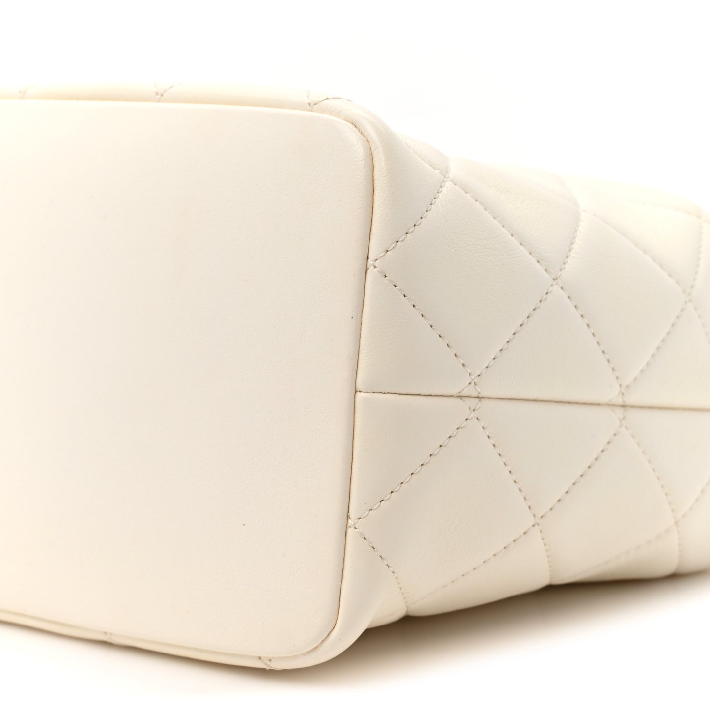 Lambskin Quilted CC Crystal Signature Chain Hobo White
