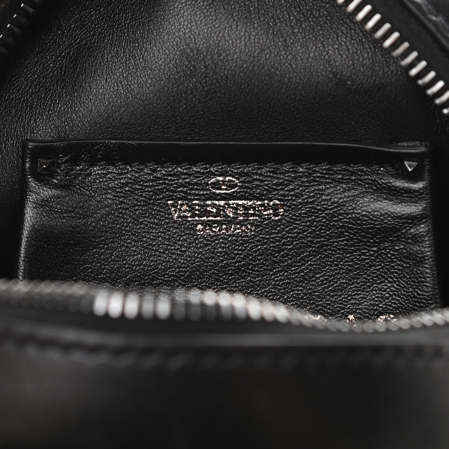 Valentino Garavani Nappa Atelier 03 Rose Edition Round Crossbody Bag Black 6 of 11
