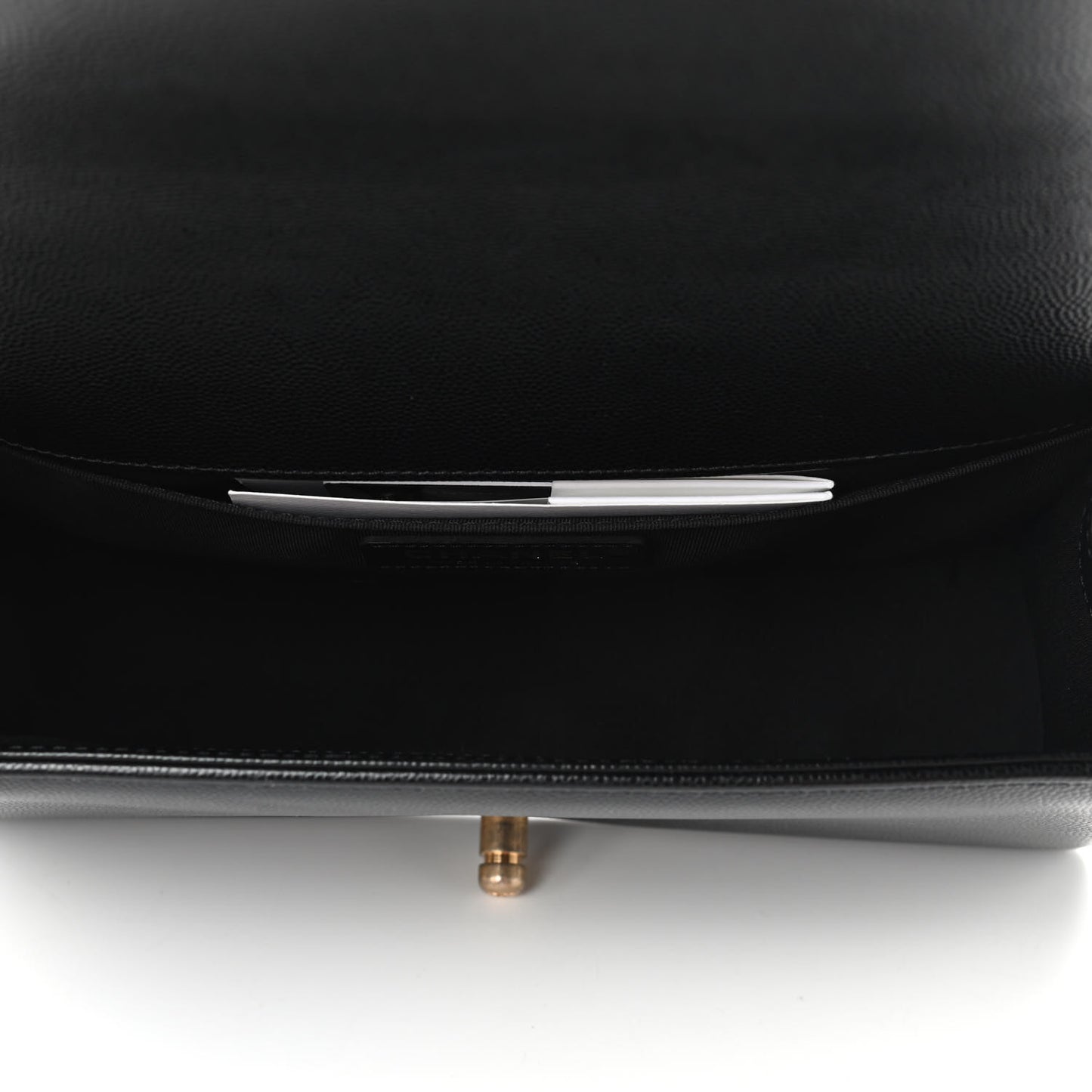 Caviar Quilted Medium Boy Flap Black