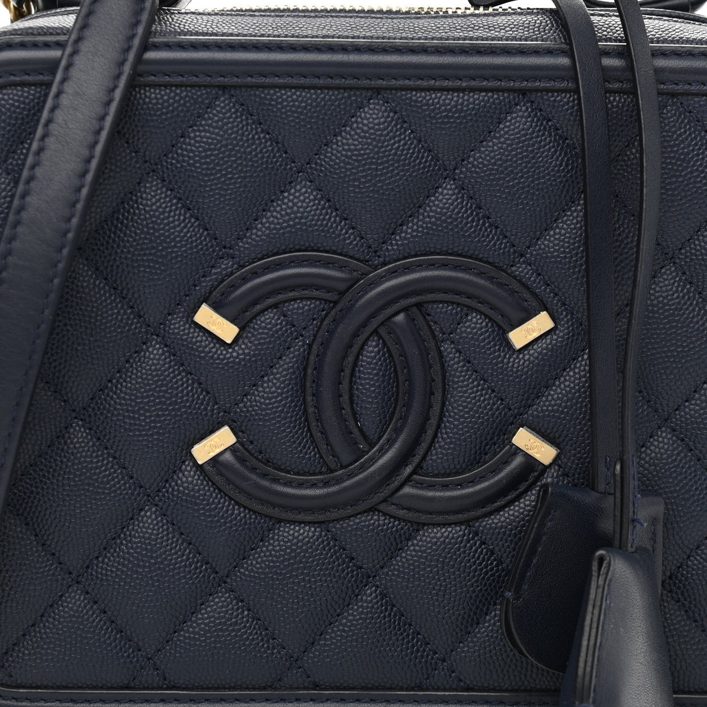 Caviar Quilted Medium CC Filigree Vanity Case Navy