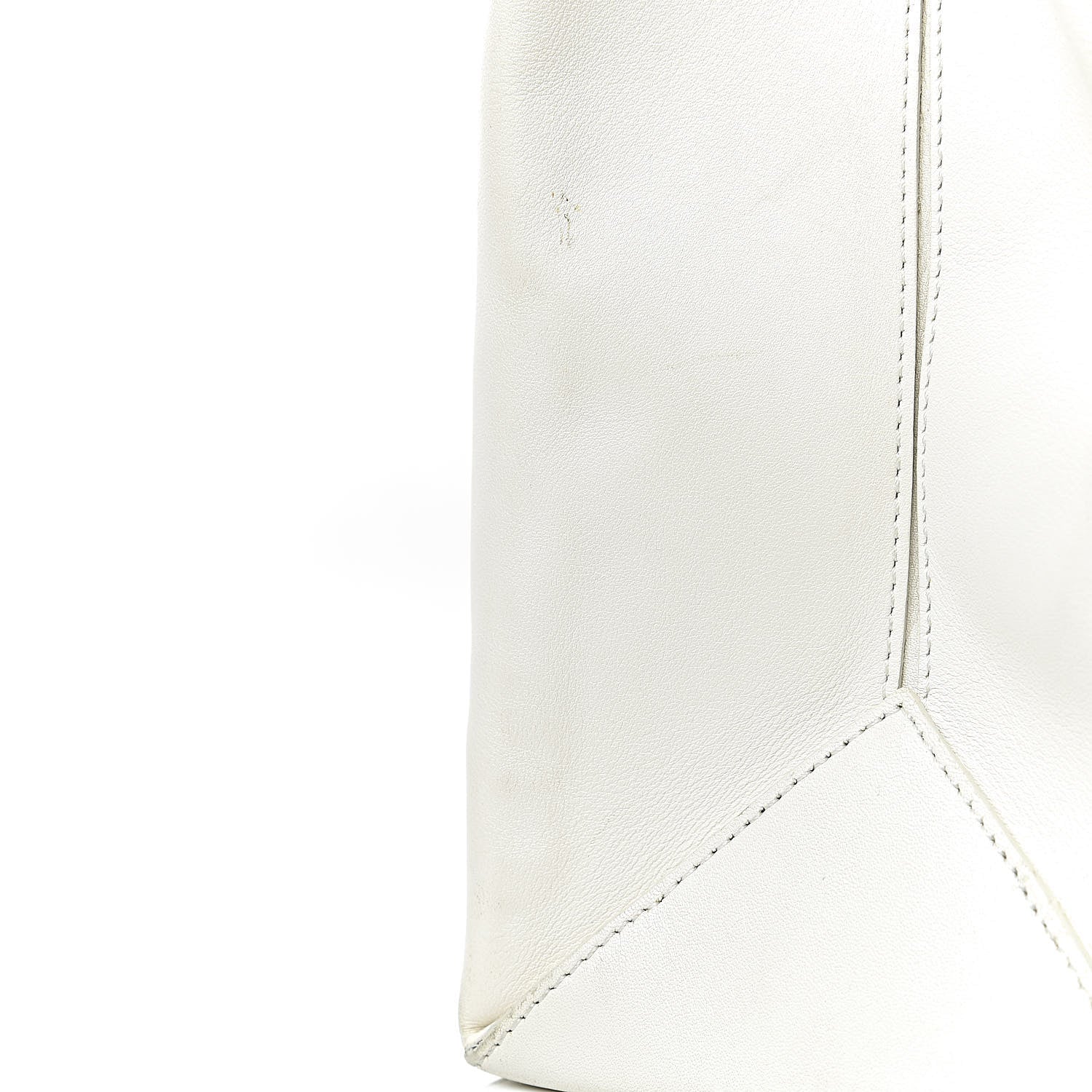 Chanel Calfskin Large Essential 31 Rue Cambon Tote White Black 17 of 26