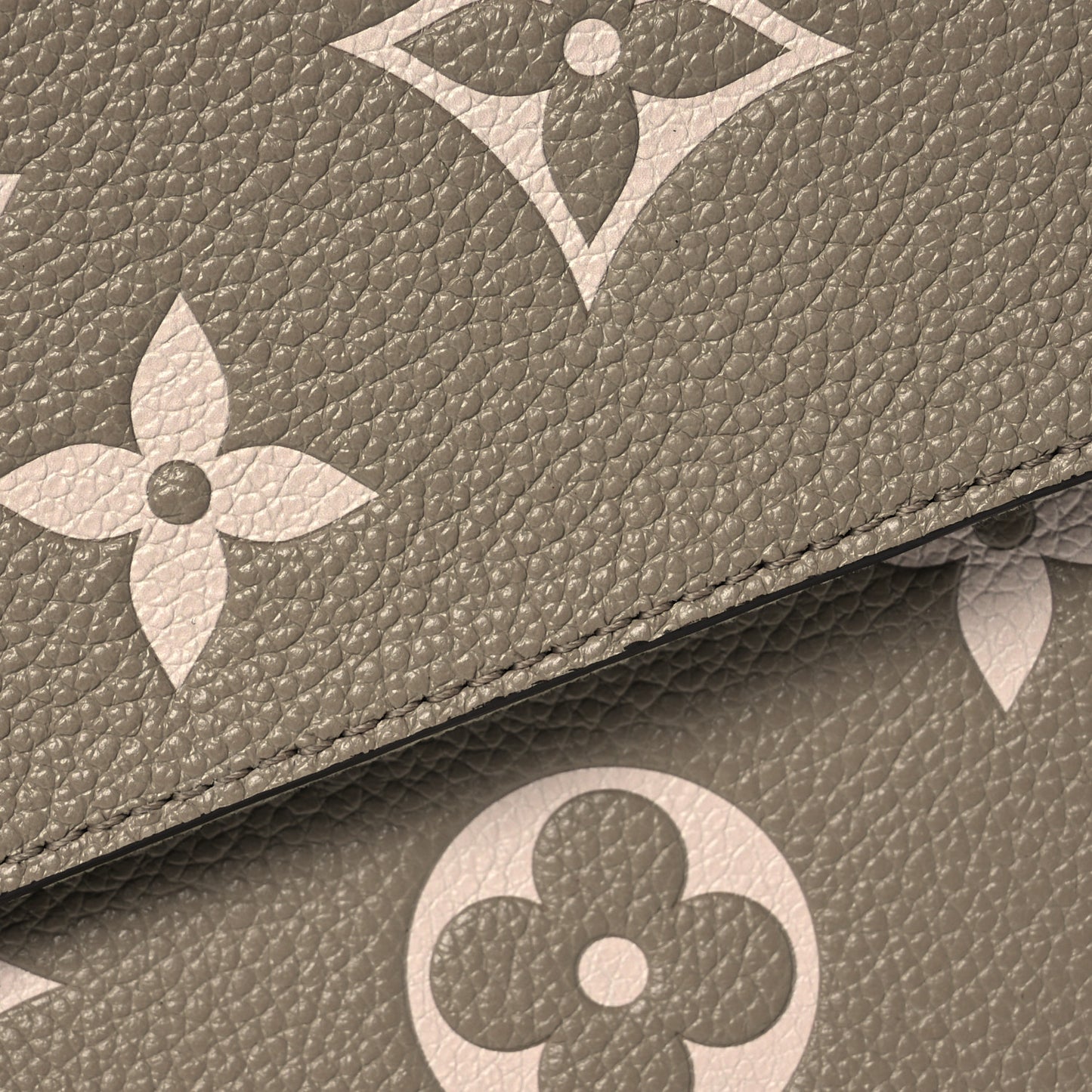 Empreinte Monogram Giant Felicie Pochette Tourterelle Creme