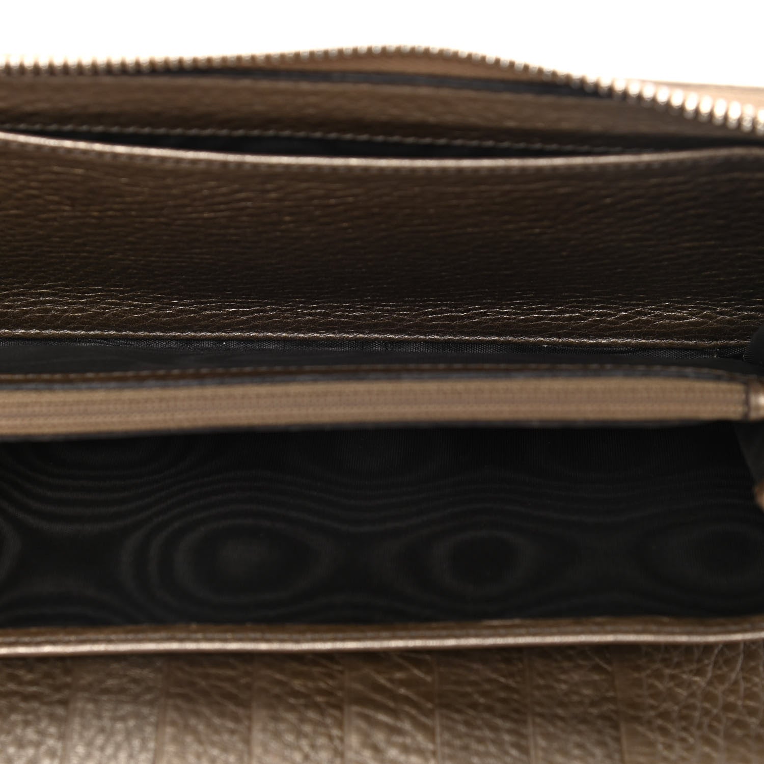Gucci Metallic Pebbled Calfskin Soho Zip Around Wallet Golden Beige 5 of 5
