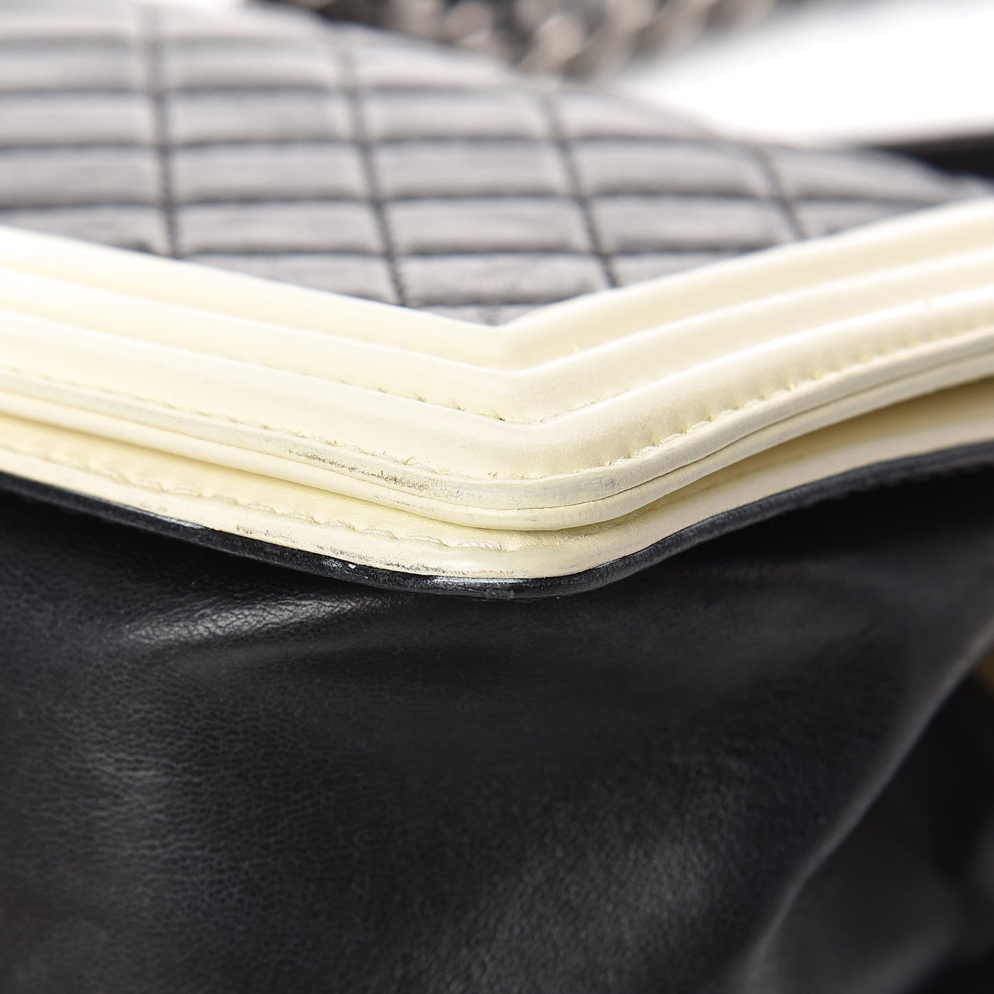 Lambskin Quilted Medium Boy Flap Black White