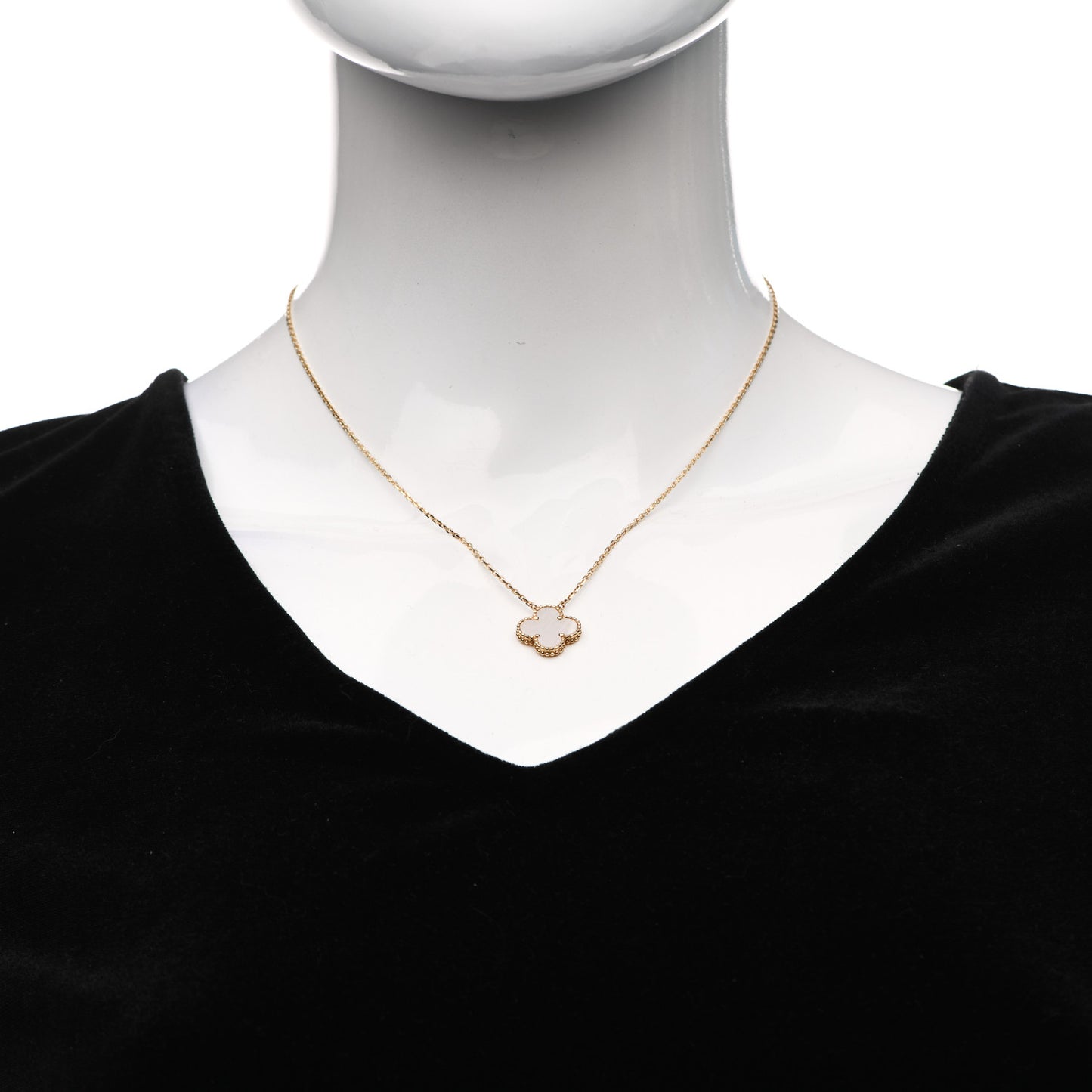 18K Yellow Gold Mother of Pearl Vintage Alhambra Pendant Necklace