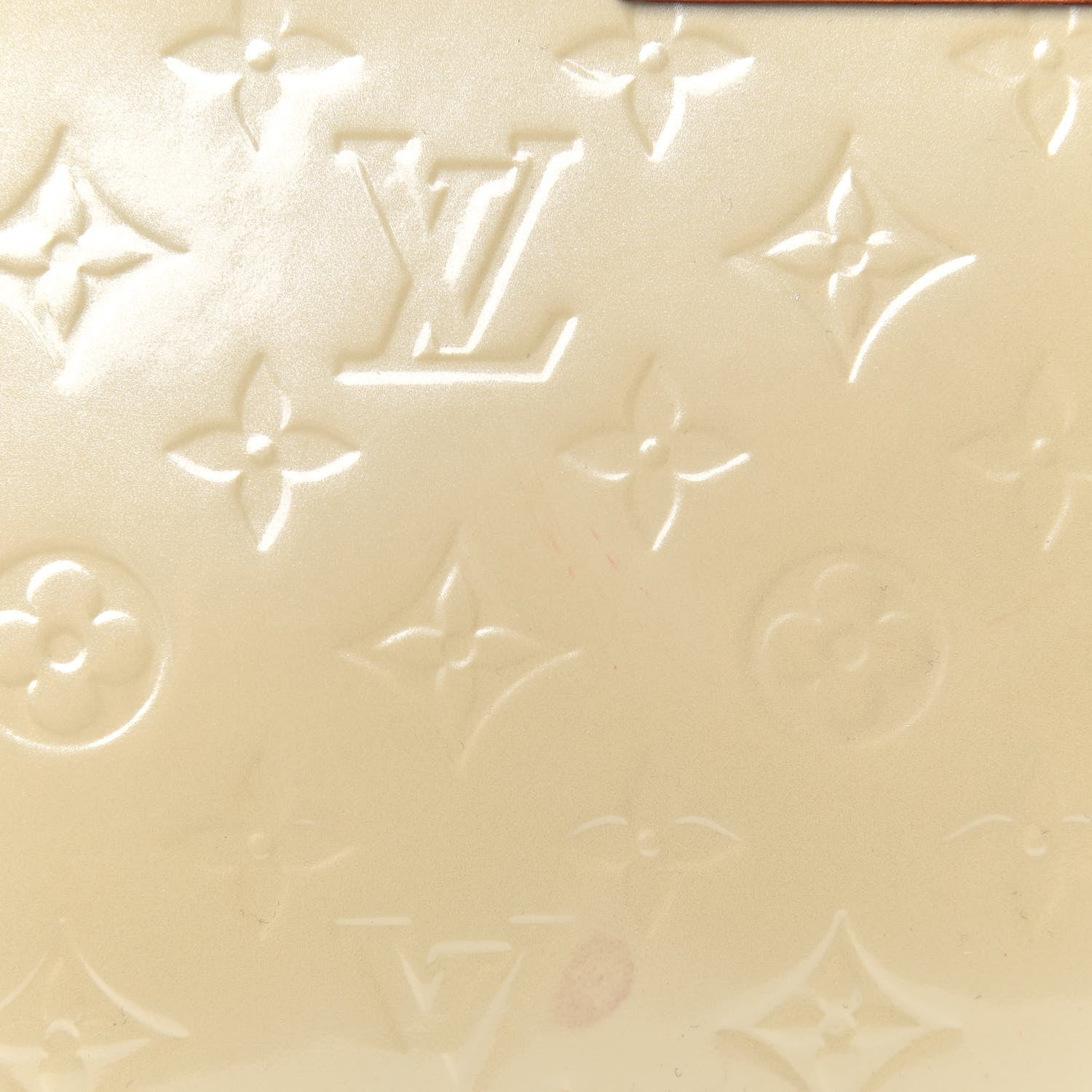 Louis Vuitton Vernis Brea MM Blanc Corail 8 of 10