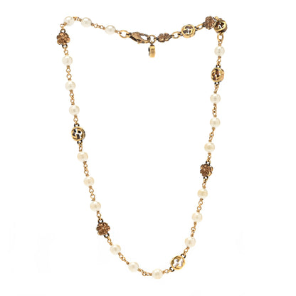 Gucci Pearl Interlocking G Flower Necklace 3 of 6