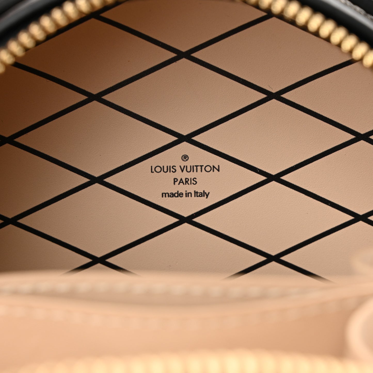 Reverse Monogram Mini Boite Chapeau