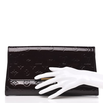 Louis Vuitton Vernis Robertson Clutch Amarante 2 of 10
