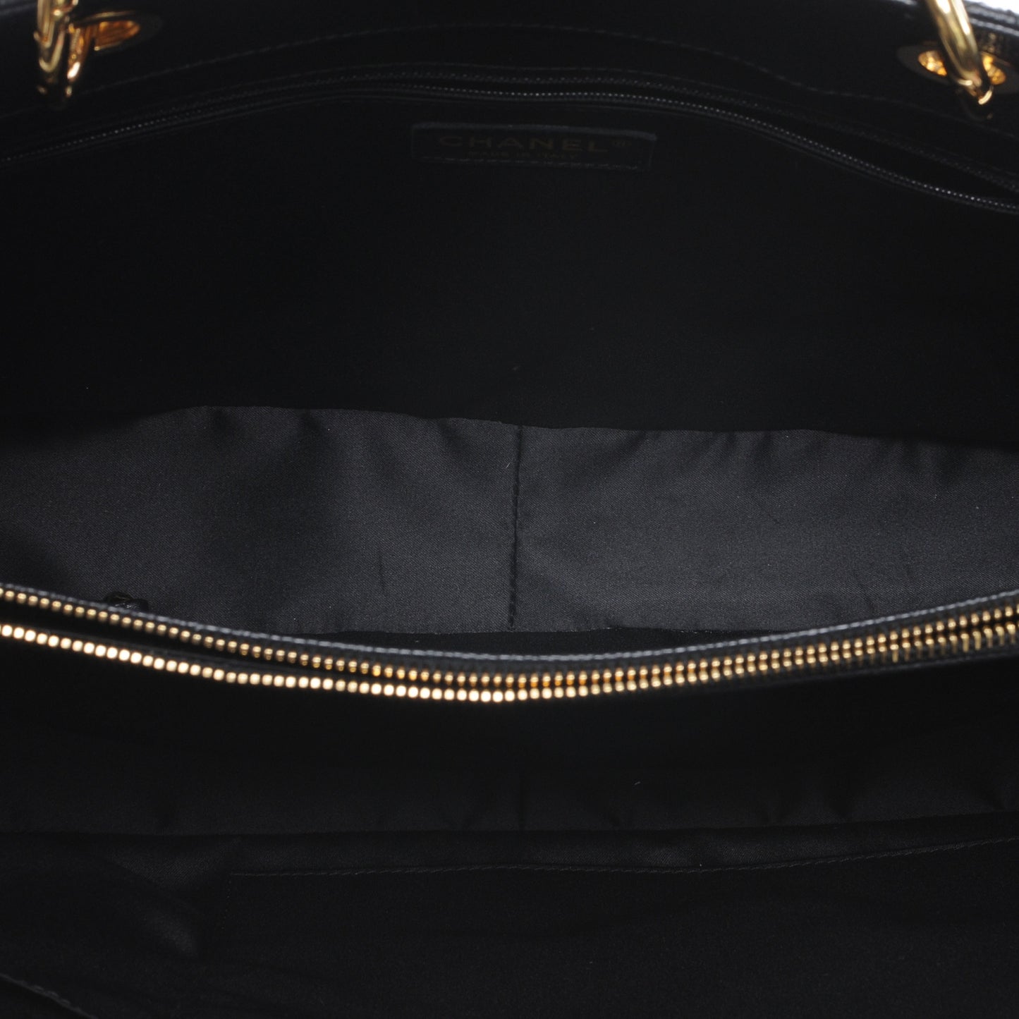 Caviar Quilted XL Grand Shopping Tote GST Black