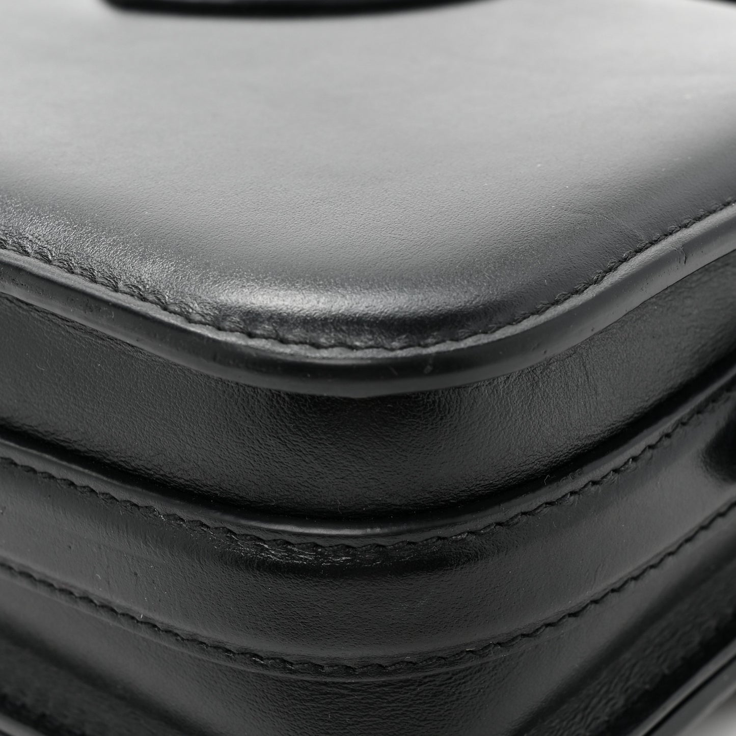 Smooth Calfskin LV Pont 9 Black