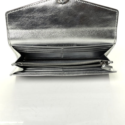 Fendi Vitello Soft Catalan Mirror F is Fendi Bi-Color FF 1974 Embossed Continental Envelope Wallet Maya Black Argento 4 of 5