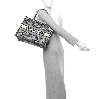 Christian Dior Canvas Embroidered Medium Dioriviera Toile De Jouy Reverse Book Tote Blue 2 of 10