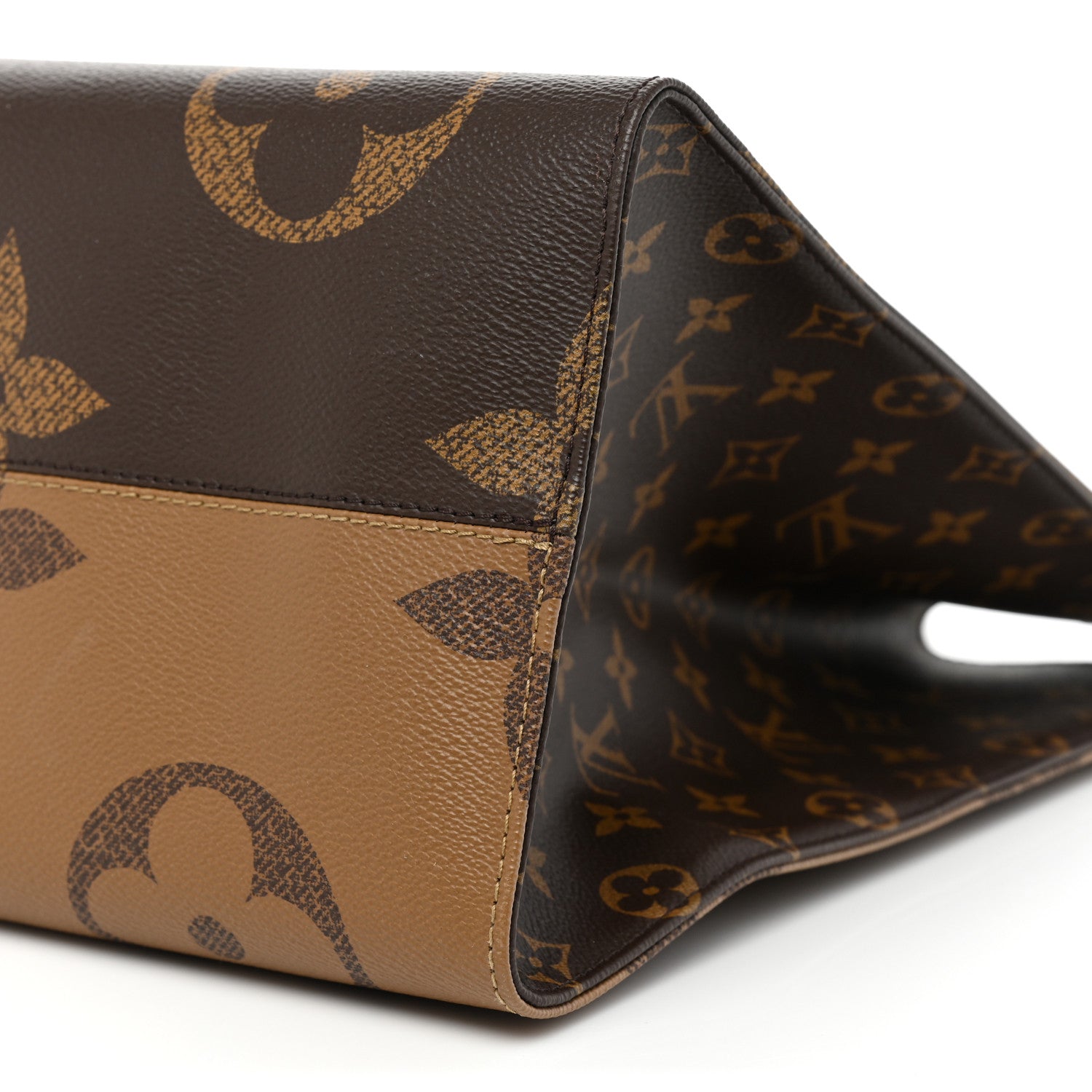 Louis Vuitton Reverse Monogram Giant Onthego GM 7 of 9