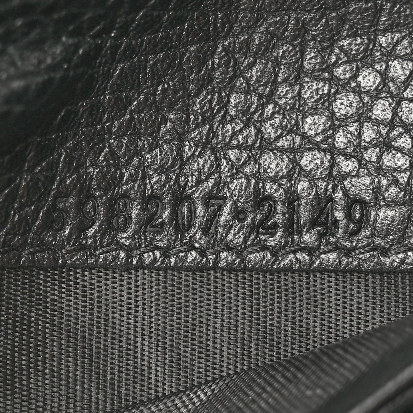 Pebbled Calfskin Soho Compact Flap Wallet Black