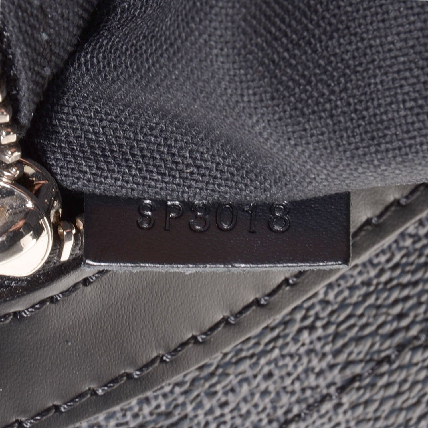 Louis Vuitton Damier Graphite Daniel GM 5 of 6