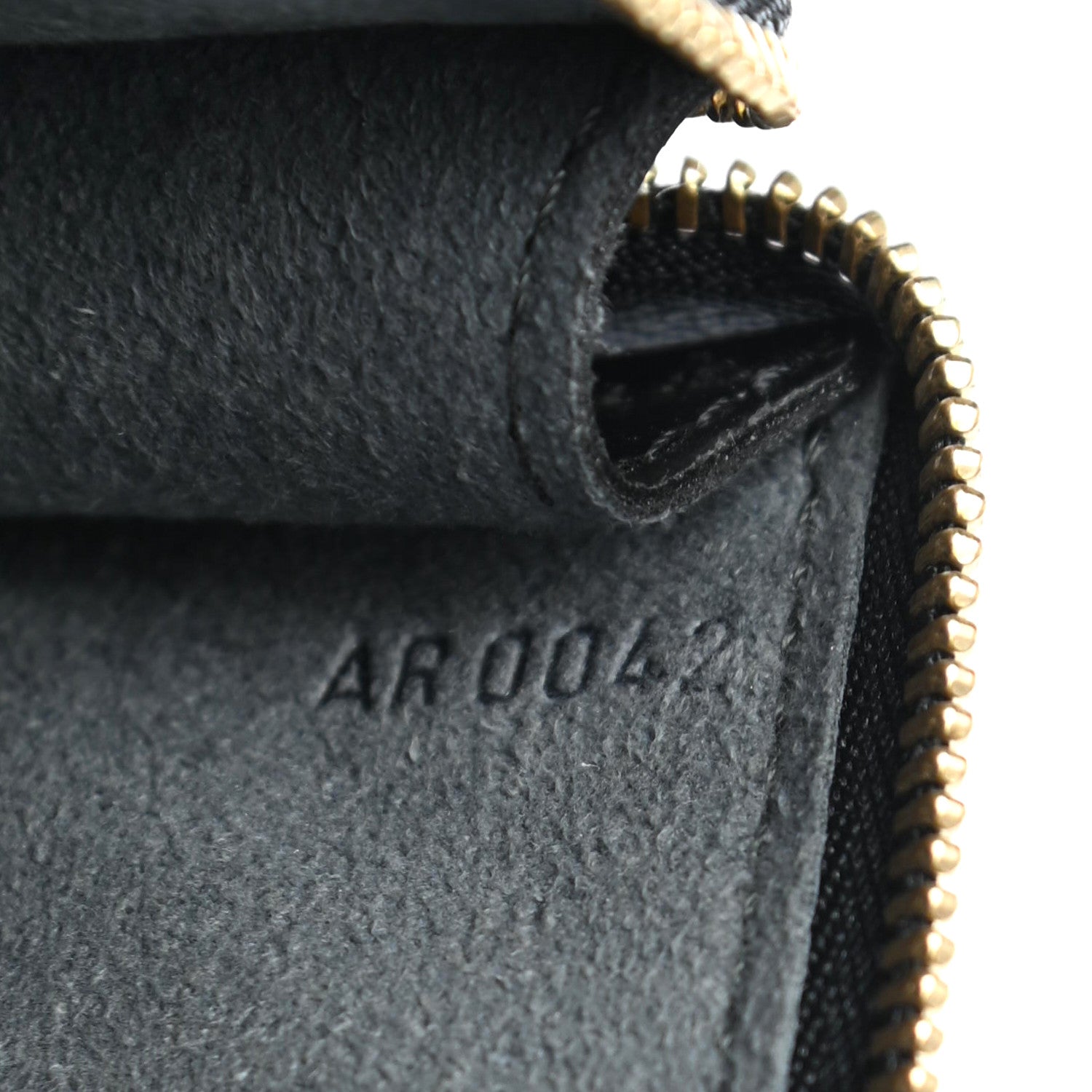 Louis Vuitton Epi Pochette Accessories 24 Black 6 of 6
