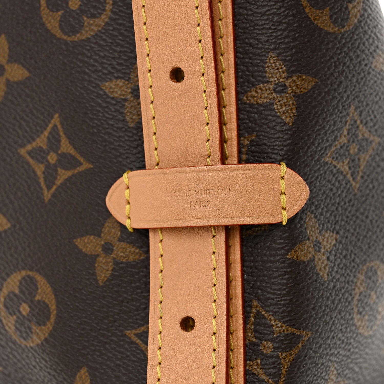 Louis Vuitton Monogram Carryall MM 6 of 9