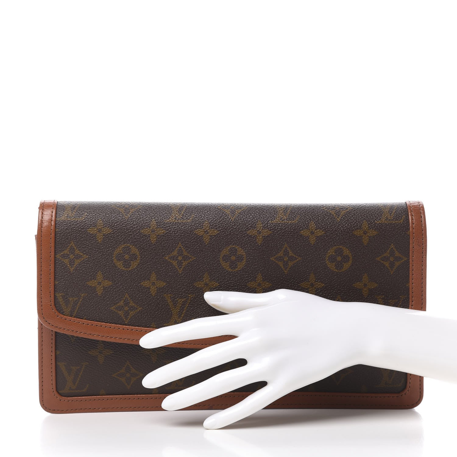 Louis Vuitton Monogram Pochette Dame 29 2 of 15