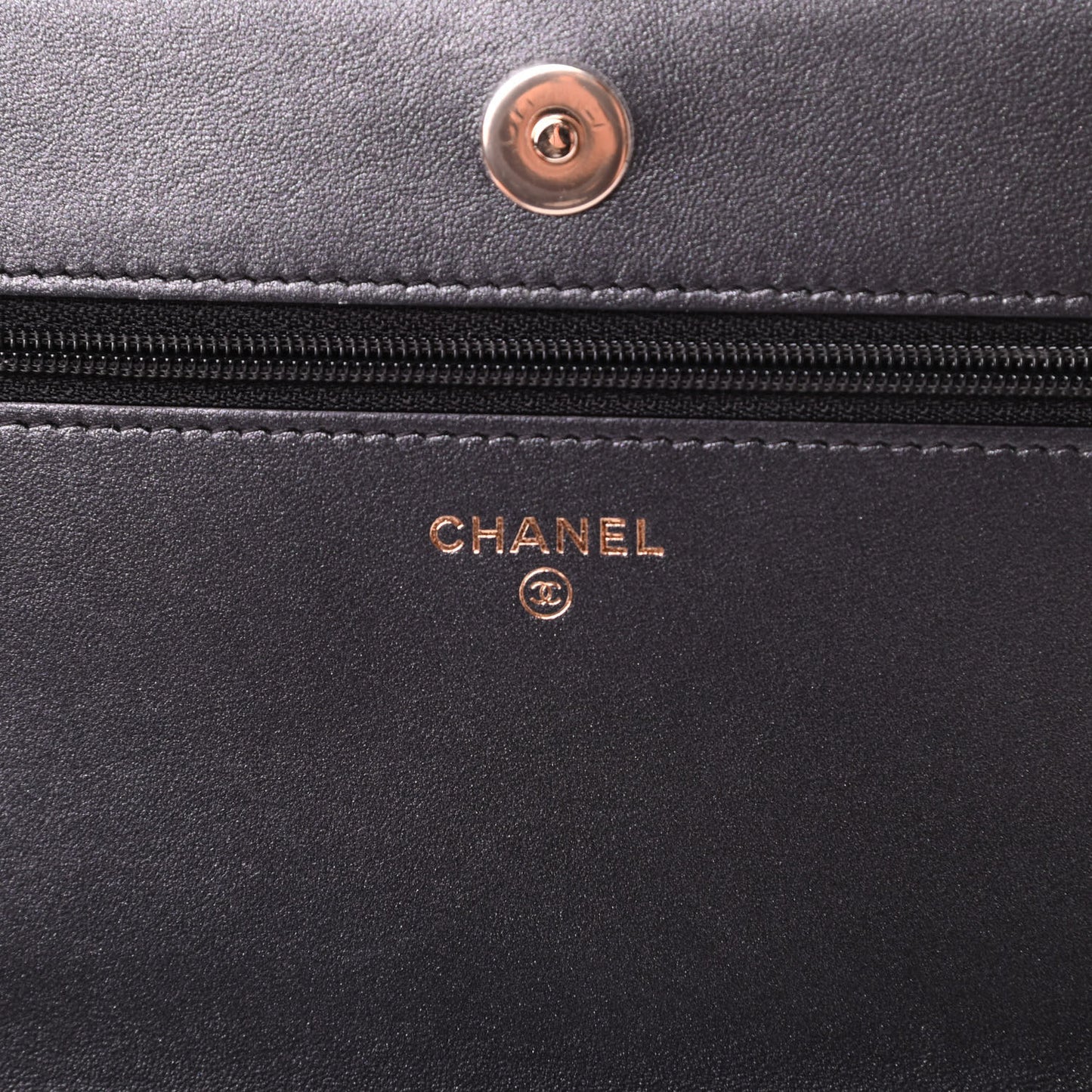 Iridescent Lambskin Quilted Pearl Wallet On Chain WOC Black