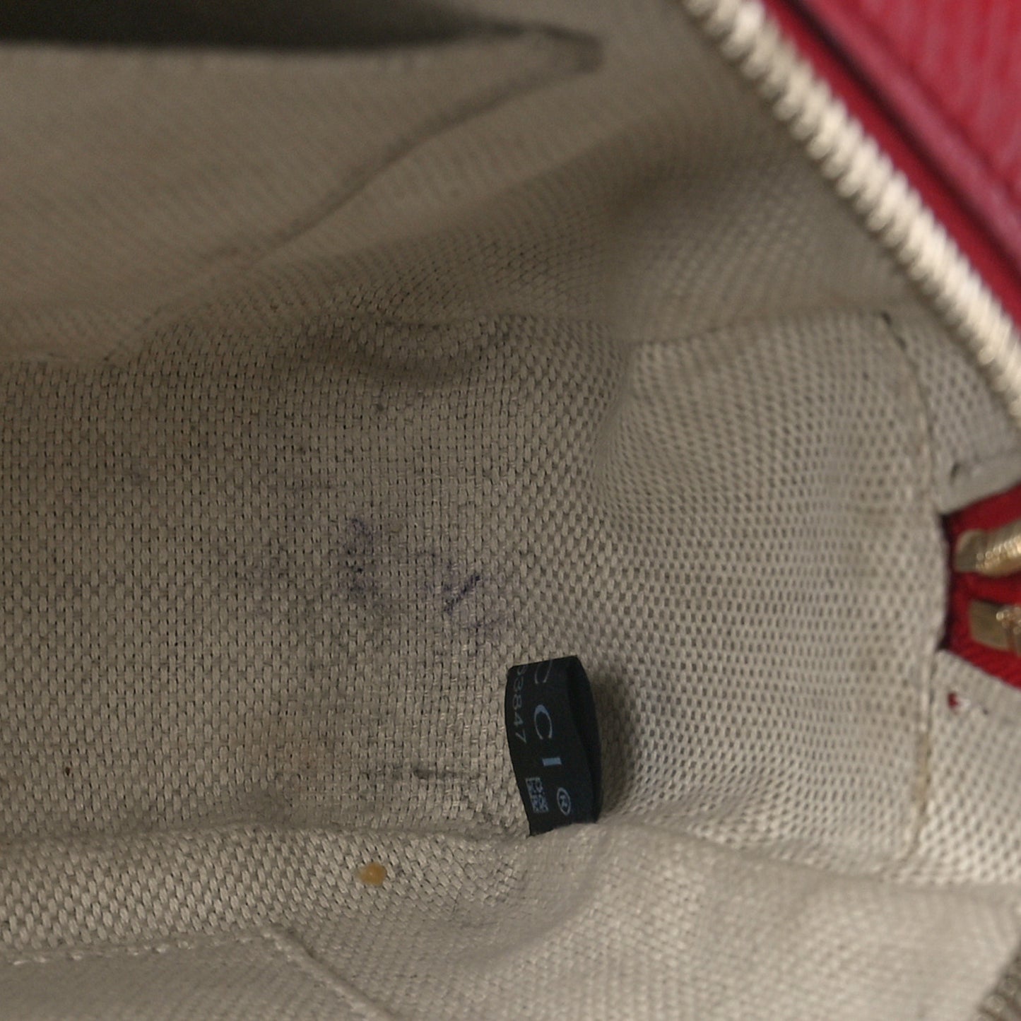 Pebbled Calfskin Small Soho Disco Bag Tabasco Red