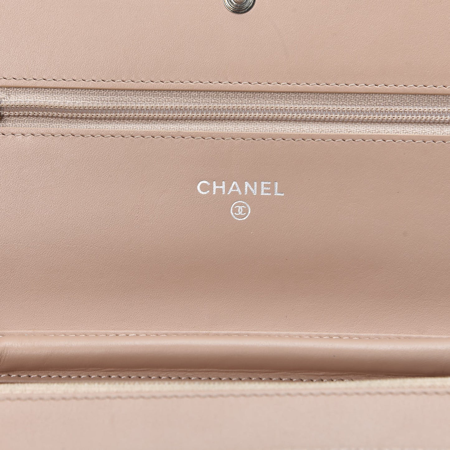 Caviar Timeless CC Wallet on Chain WOC Beige