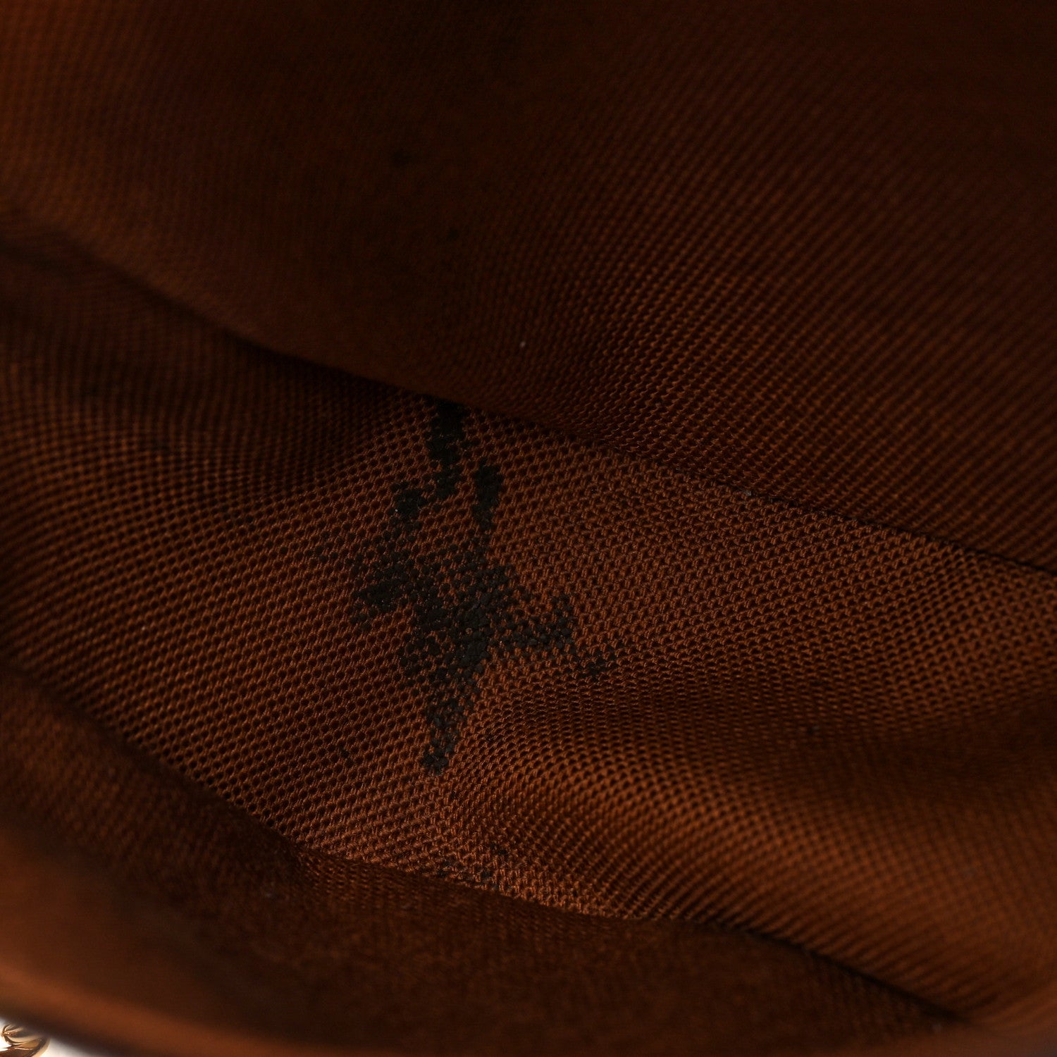 Louis Vuitton Monogram Solo 10 of 11
