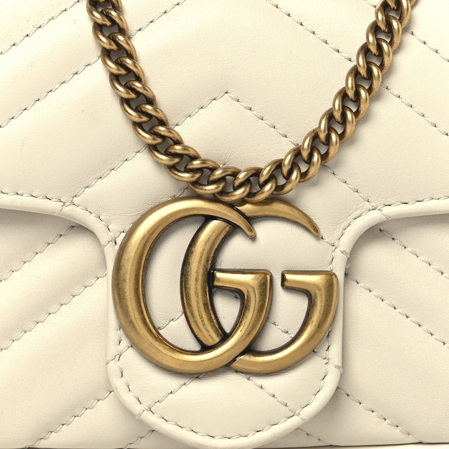Calfskin Matelasse Super Mini GG Marmont Shoulder Bag White