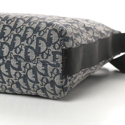 Christian Dior Monogram Messenger Navy 10 of 15