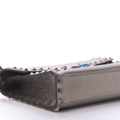 Valentino Garavani Metallic Pebbled Calfskin Medium Rockstud Flip Lock Crossbody Bag Sasso 6 of 8