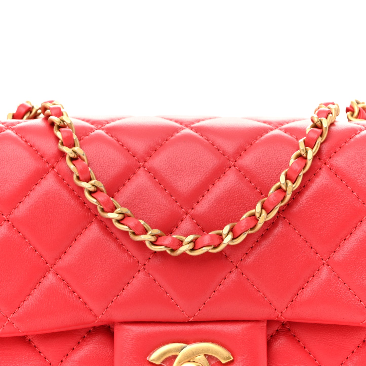 Lambskin Quilted Mini Pearl Crush Flap Red