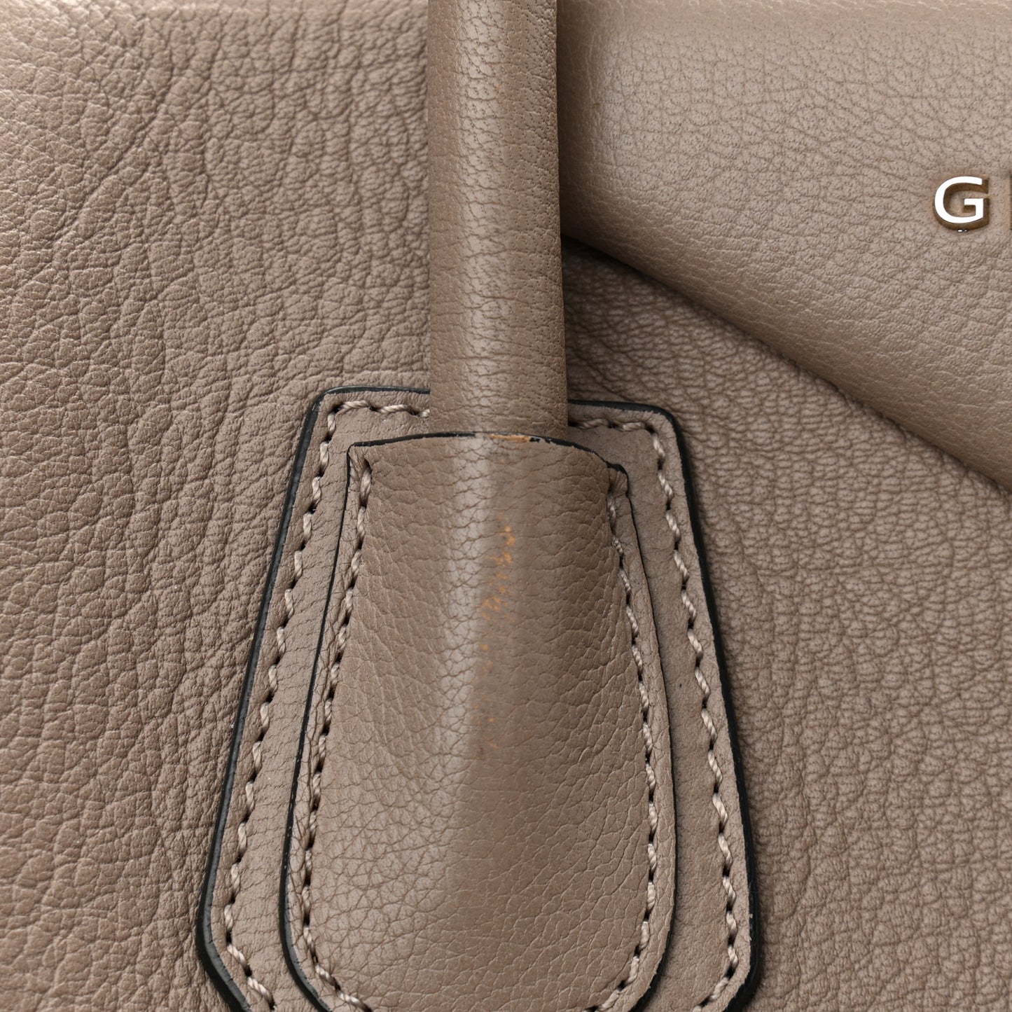 Sugar Goatskin Small Antigona Sand