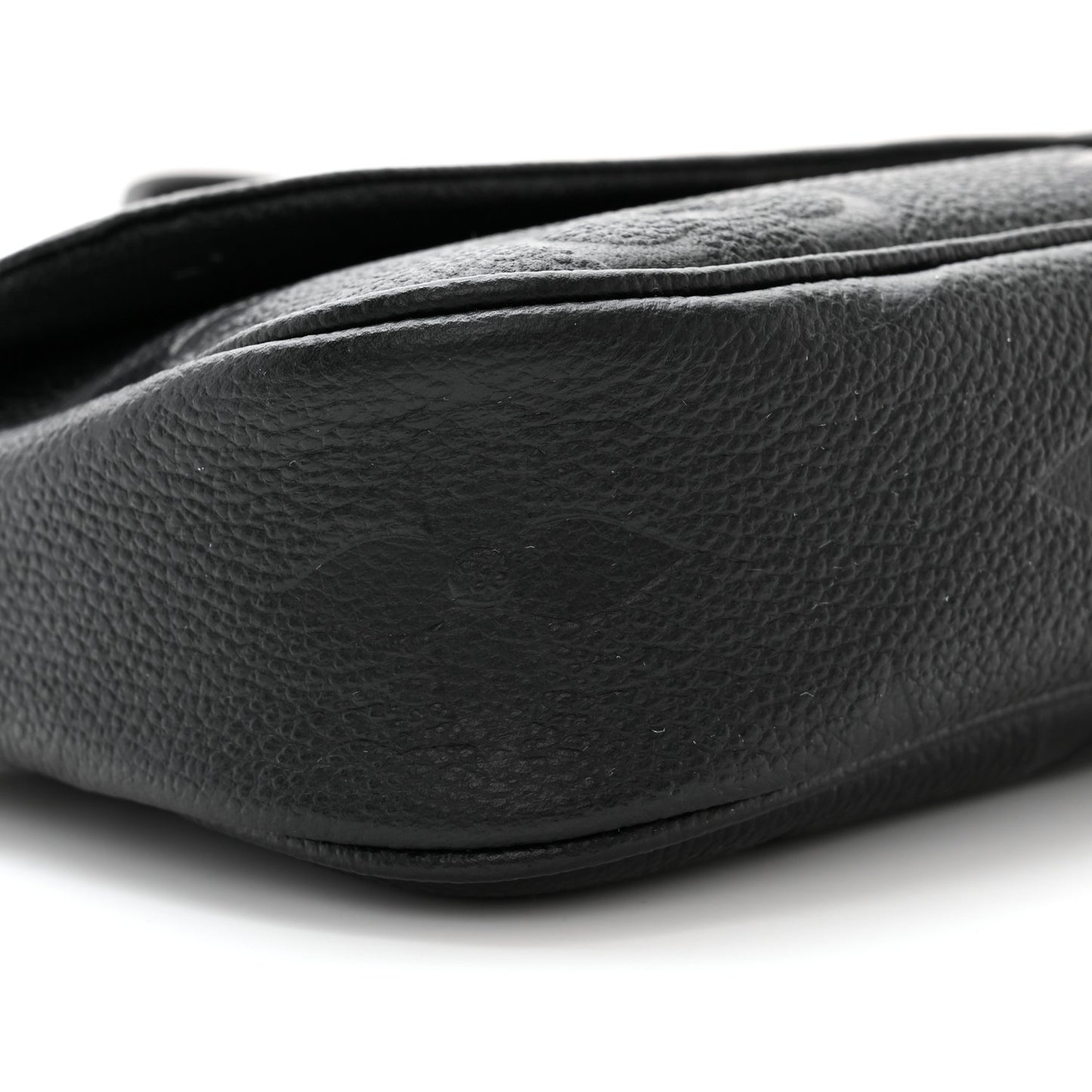 Empreinte Monogram Giant Ivy Wallet On Chain Black