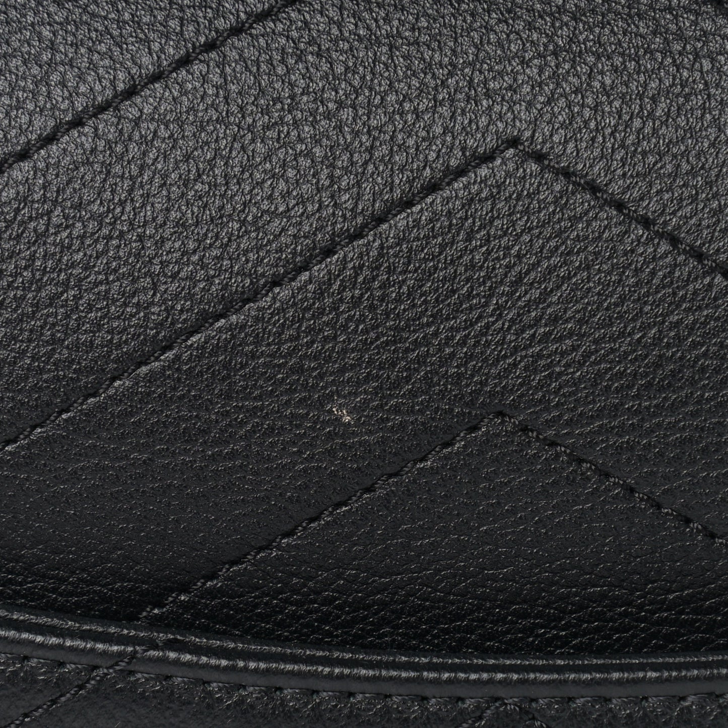 Grained Calfskin Chevron Stitched Medium Chic Top Handle Flap Black
