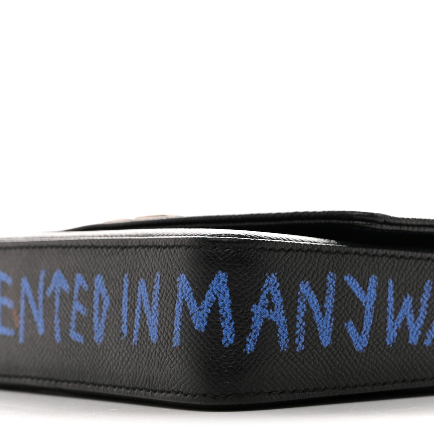 Grained Calfskin Graffiti BB Chain Wallet Black Bleu Violet