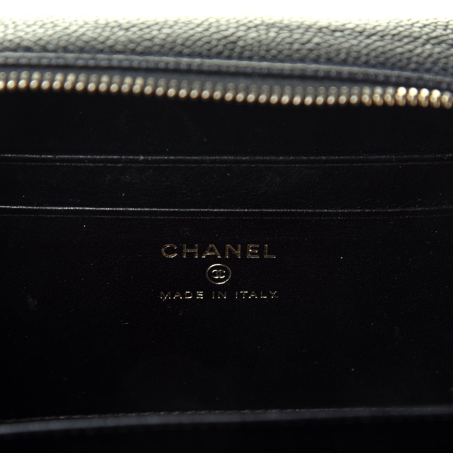 Caviar Quilted CC Filigree Vanity Clutch With Chain Black
