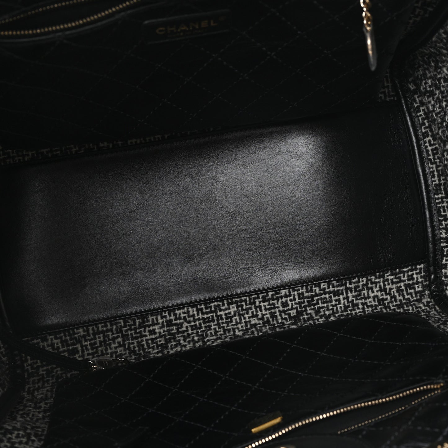 Calfskin Tweed Medium Deauville Tote Black Multicolor