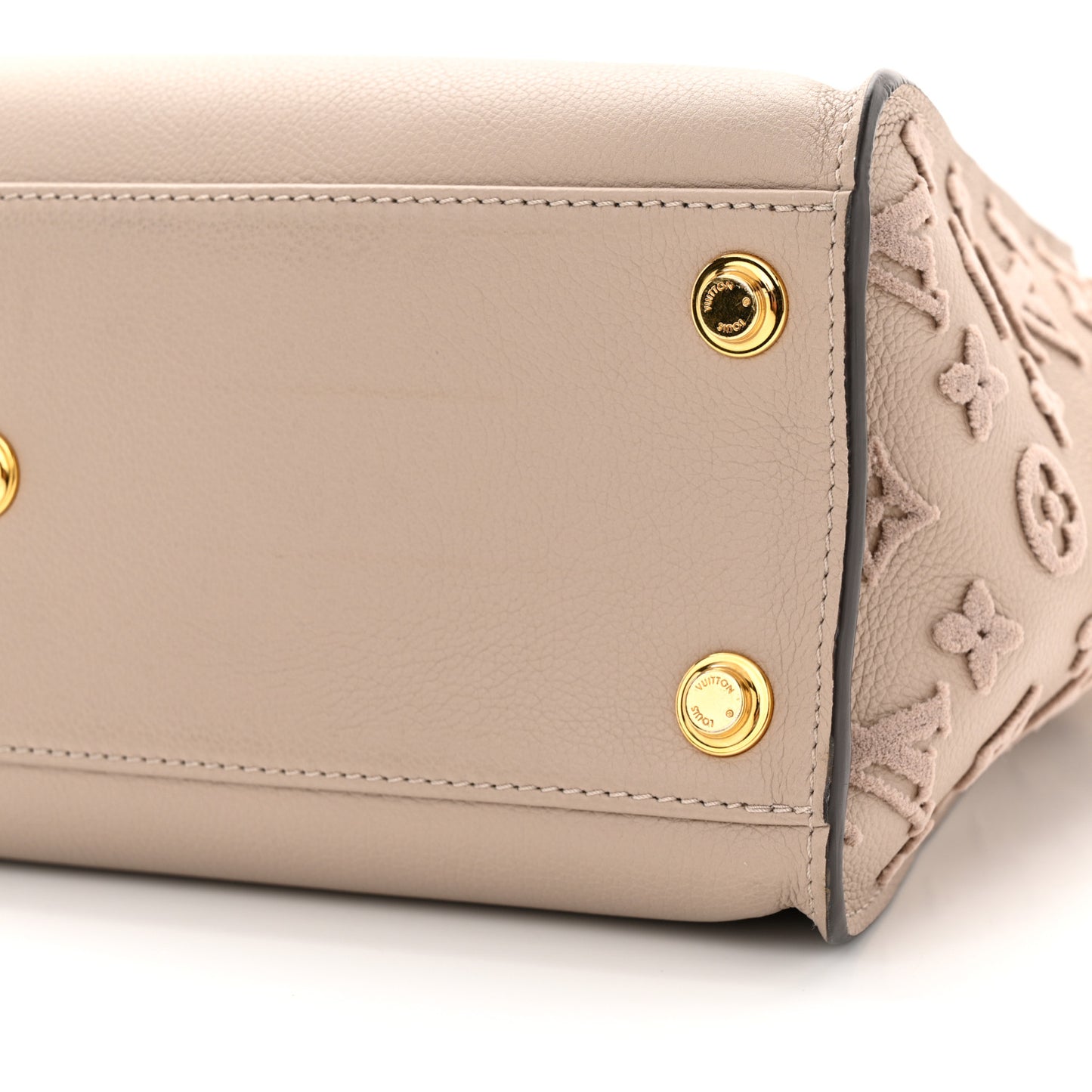 Calfskin Monogram Tufting On My Side Galet