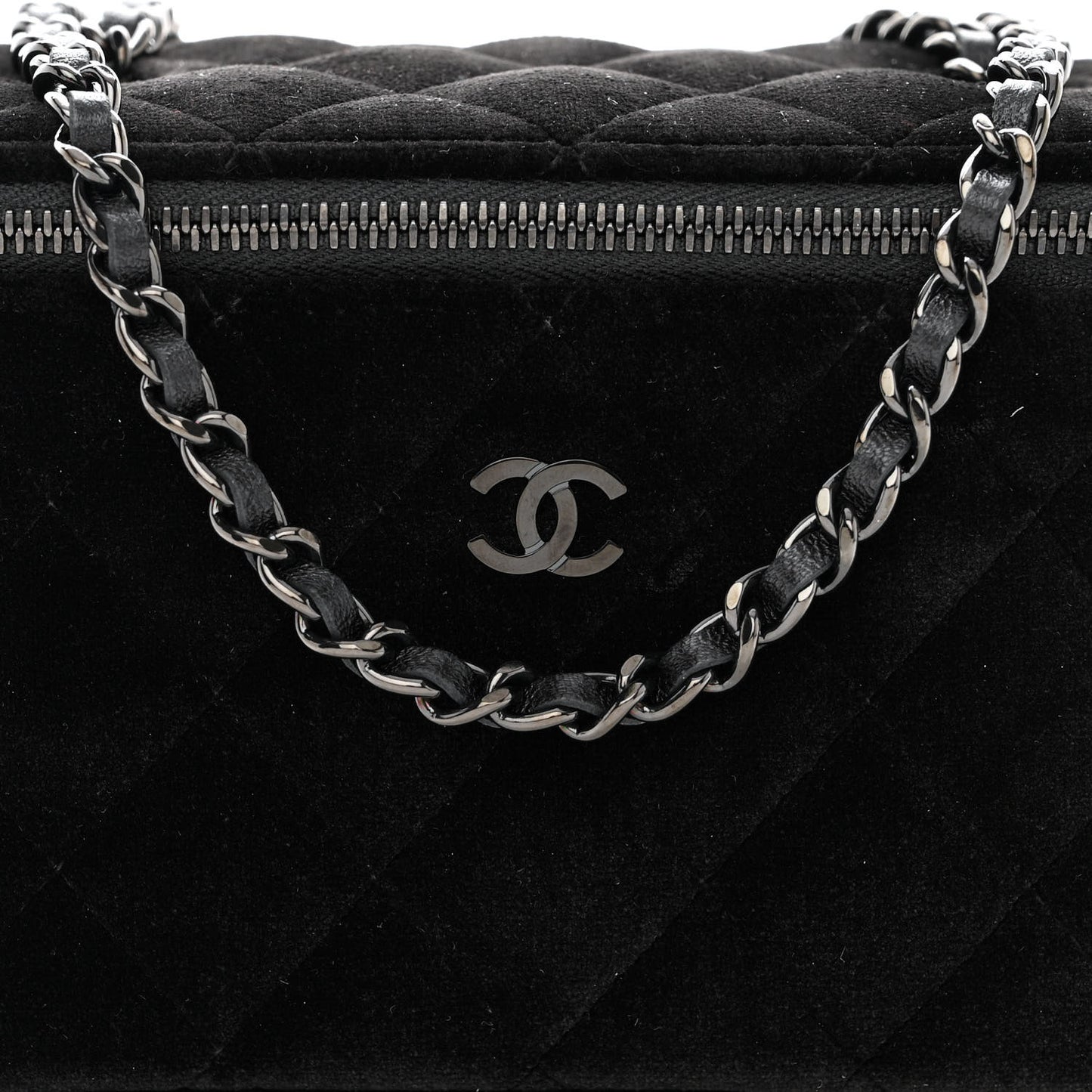Velvet Quilted Small Vanity Case With Chain Black