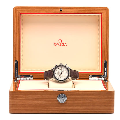 Omega Stainless Steel Alligator Diamond Bezel 39mm Speedmaster Chronograph Automatic Watch White 324.38.38.50.02.001 5 of 5