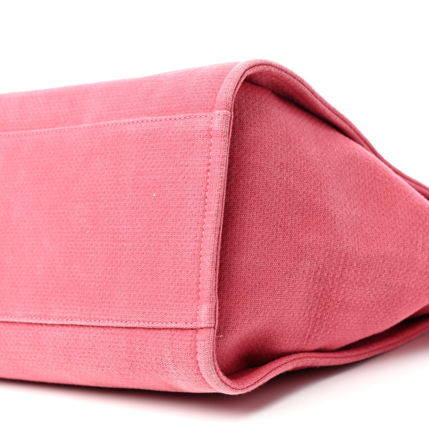 Canvas Medium Deauville Tote Red