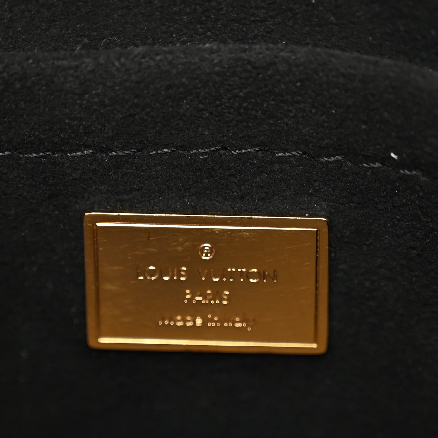 Vernis Epi Monogram Spring Street Black Black
