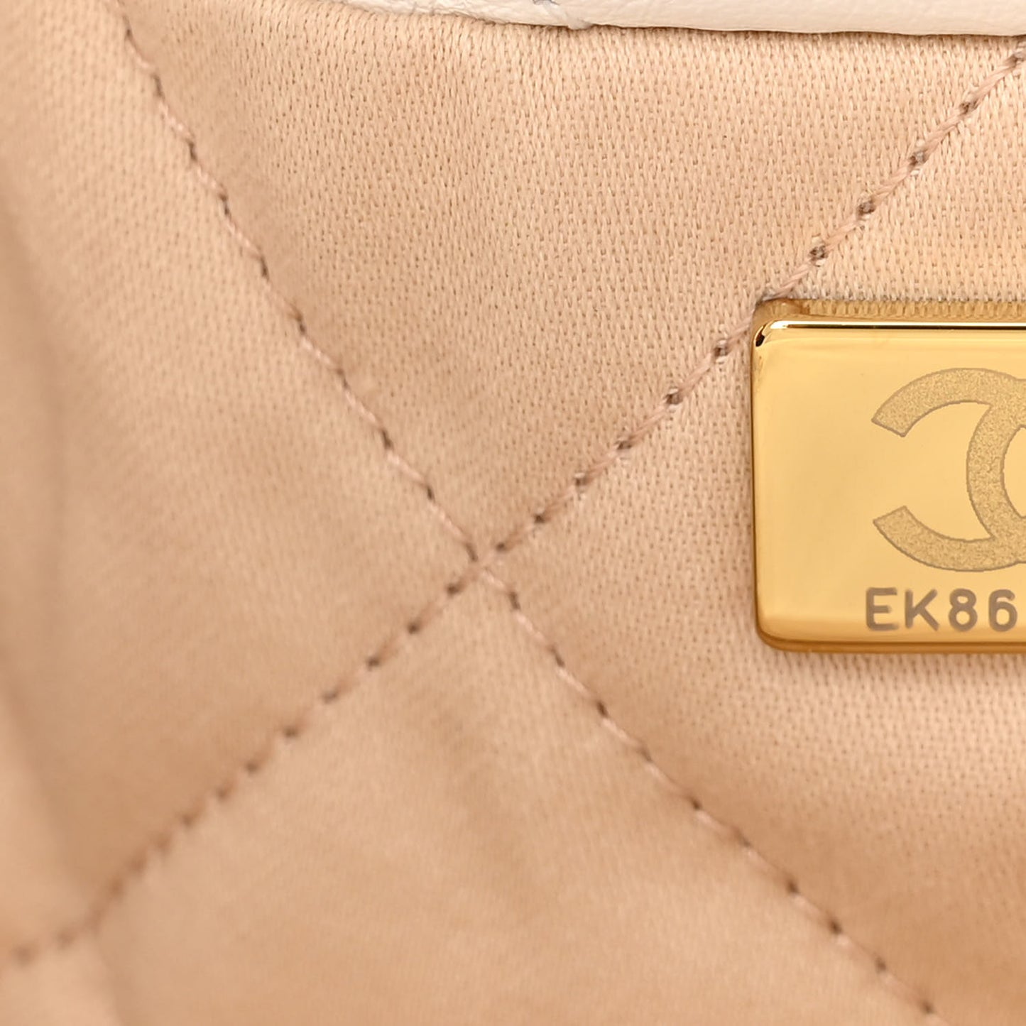 Shiny Calfskin Quilted Small Chanel 22 White