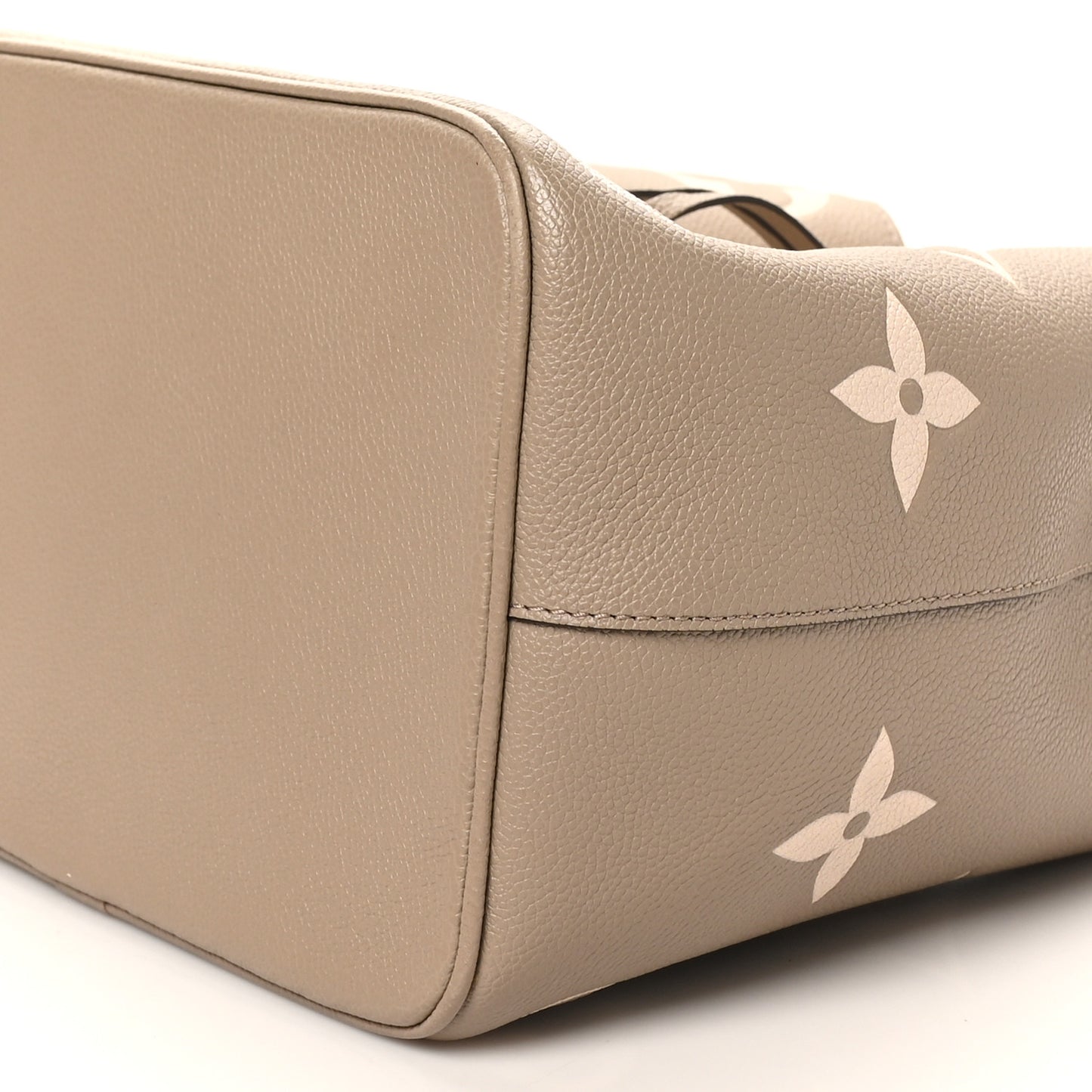 Empreinte Monogram Giant Neonoe MM Tourterelle Creme