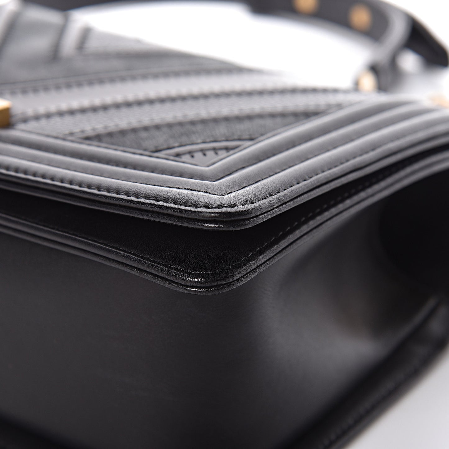 Caviar Suede Calfskin Chevron Medium Boy Flap Black